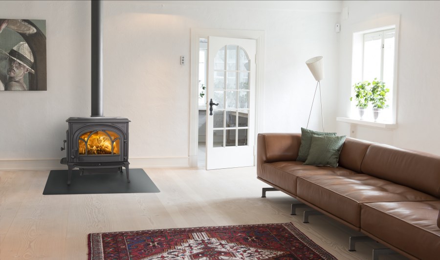 JOTUL F 500 ECO BP krbové kachle 8,8kW, s ozdobnými priečkami, čierny lak