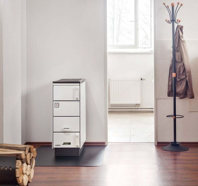 KVS MORAVIA VSP 9106 sporák na tuhé palivá 8,4 kW, s výmenníkom, biela