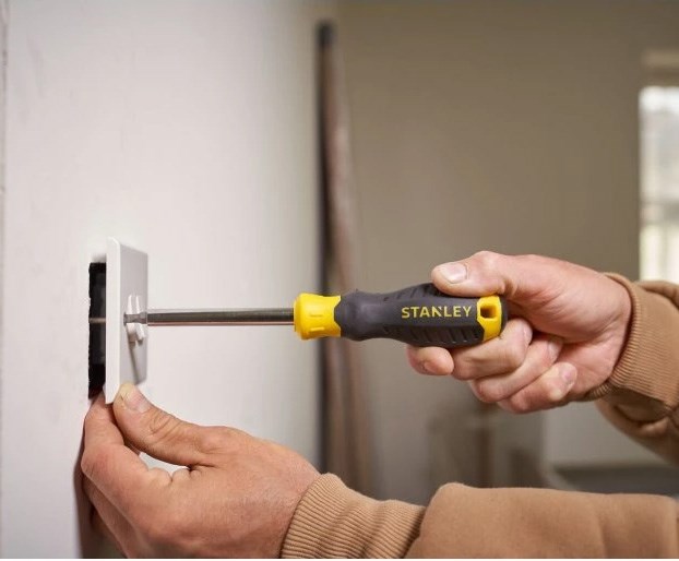STANLEY set skrutkovacích bitov S/PH/PZ/T, 34 ks, so skrutkovačom