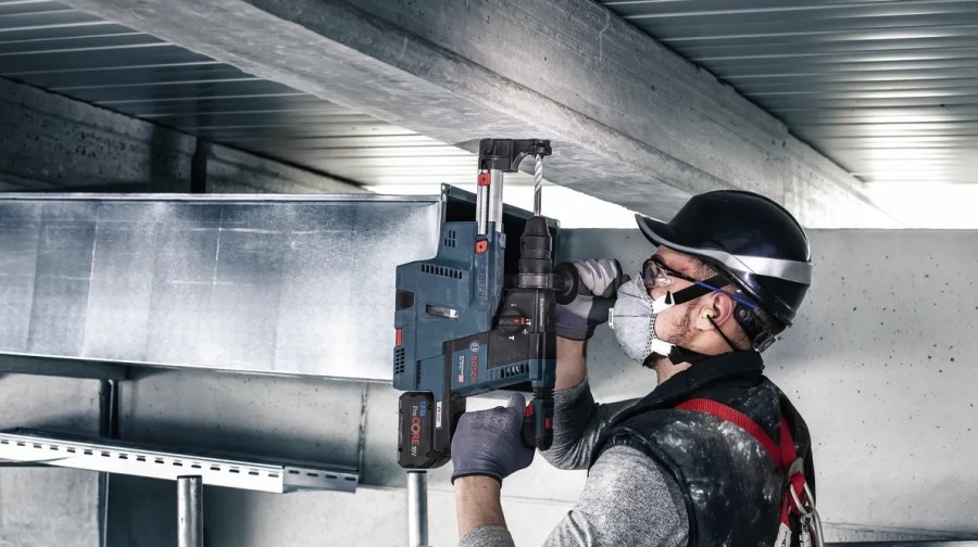 BOSCH SDS PLUS-5X vrták 18x250 mm, SDS-PLUS, vidiový, 4 čepieľky, do betónu a kameňa