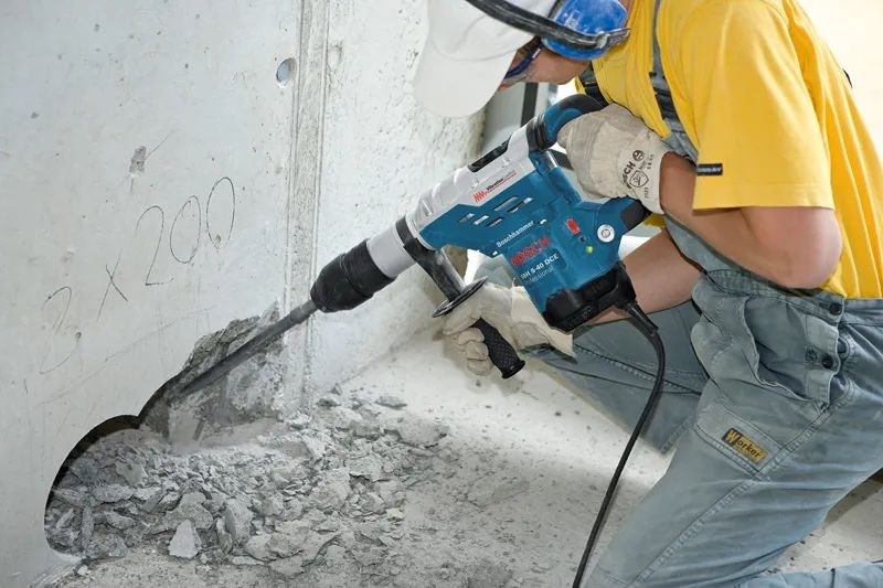 BOSCH GBH 5-40 DCE PROFESSIONAL kombinované kladivo 8,8 J, 1150 W, SDS-Max, kufor