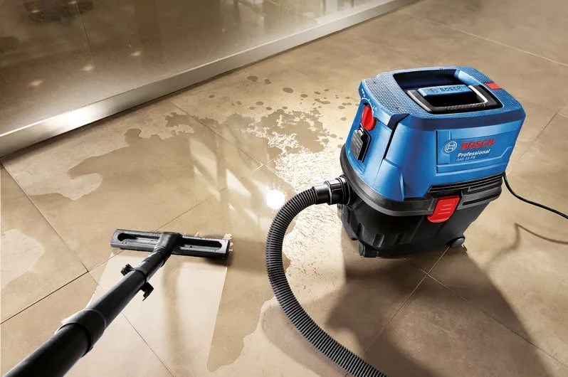 BOSCH GAS 15 PS PROFESSIONAL vysávač 1100 W, na suché a mokré vysávanie, príslušenstvo