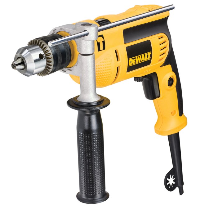 DEWALT DWD024 príklepová vŕtačka 650 W