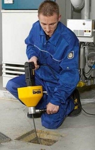 REMS MINI-COBRA S SET elektrický prístroj na čistenie rúrok 20-50 mm, špirála 8 mm, 7,5 m, s hnacím náradím, súprava príslušenstva