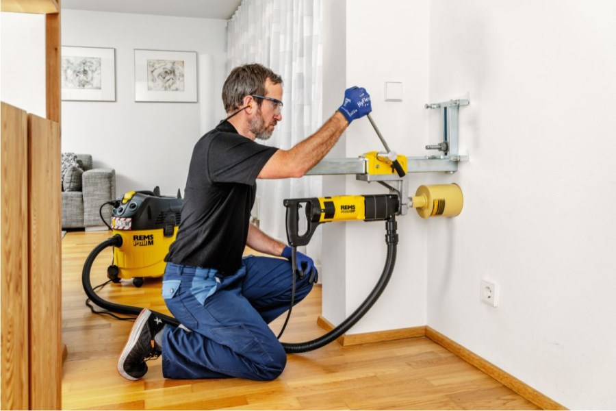 REMS PICUS SD jadrová vŕtačka 2200 W, do 202 mm, REMS TITAN stojan, kufor