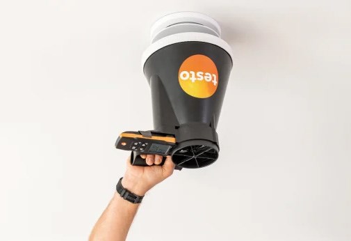 TESTO 417 anemometer 0,3-20 m/s, vrtuľkový, s meracími lievikmi, ovládanie smartfónom, v puzdre (sada)
