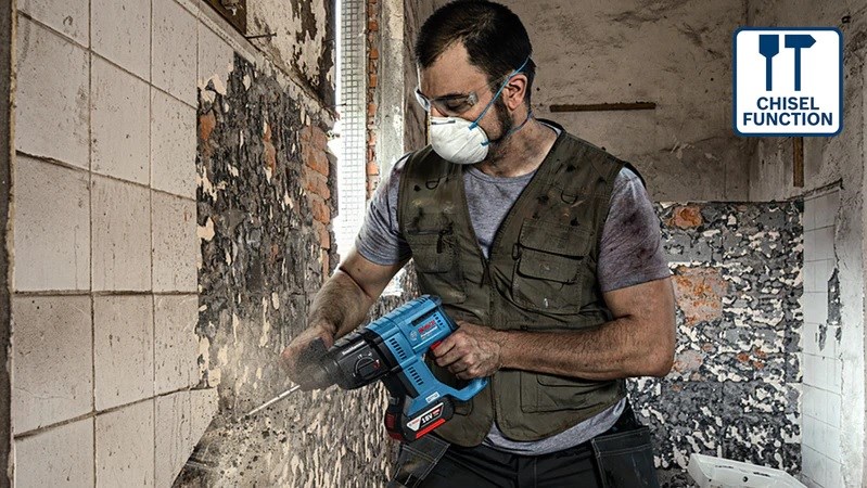 BOSCH PROFESSIONAL GBH 180-LI aku kombinované kladivo 2,0 J, 18 V, SDS-Plus, 2x akumulátor 4,0 Ah, nabíjačka, kufor