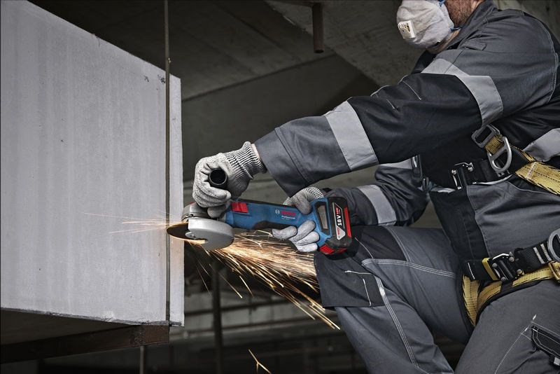 BOSCH GWS 18V-8 PROFESSIONAL aku uhlová brúska 125 mm, 18 V, bez akumulátora, bez nabíjačky