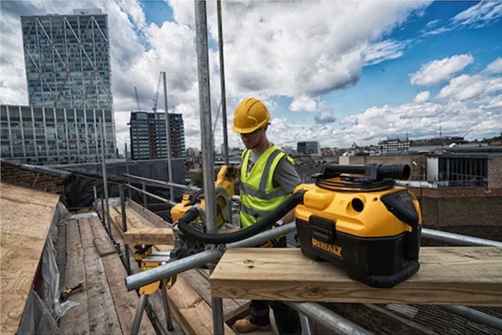 DEWALT FLEXVOLT aku vysávač 18 V/200 V, na suché a mokré vysávanie, bez akumulátora a nabíjačky