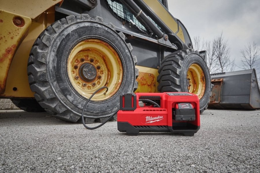 MILWAUKEE M18 BI-0 aku kompresor 40 l/min, 10,3 bar, bez akumulátora, bez nabíjačky