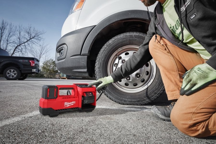 MILWAUKEE M18 BI-0 aku kompresor 40 l/min, 10,3 bar, bez akumulátora, bez nabíjačky