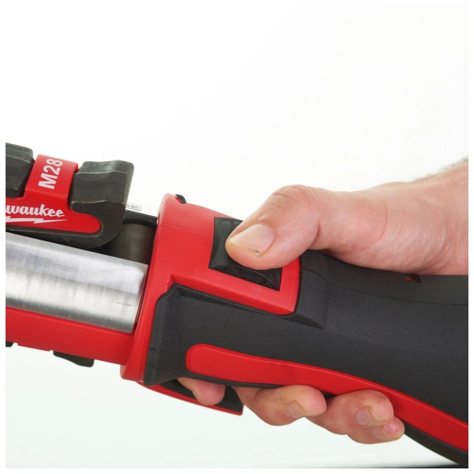 MILWAUKEE M18 BLHPT-0C FREE LOGIC aku radiálny lis 12-110 mm, 32 kN, 18 V, bez akumulátora, bez nabíjačky, kufor