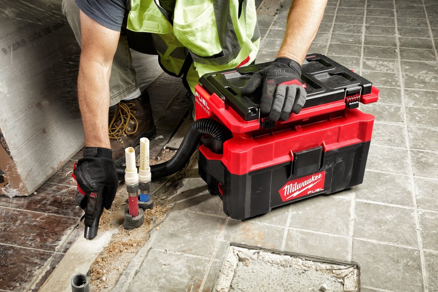 MILWAUKEE M18 FPOVCL-0 FUEL PACKOUT aku vysávač 18 V, na suché a mokré vysávanie, bez akumulátora a nabíjačky