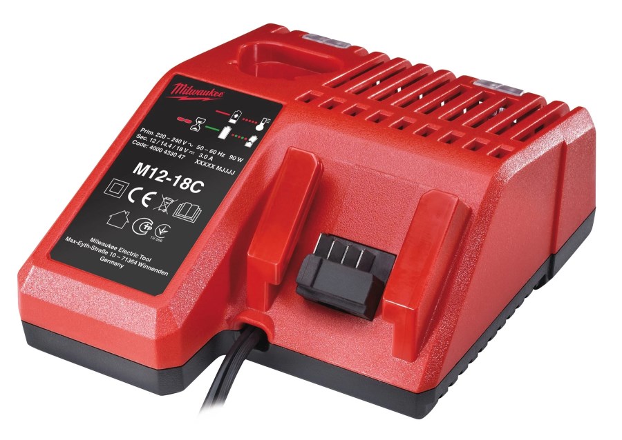 MILWAUKEE M18 CBLPD-202C aku príklepová vŕtačka 18 V, 2x akumulátor 2,0 Ah, nabíjačka, kufor