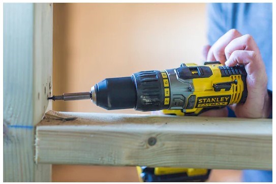 STANLEY FATMAX FMC625D2 aku príklepová vŕtačka 18 V, 2x akumulátor 2,0 Ah, nabíjačka, kufor