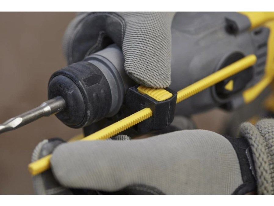 STANLEY FATMAX V20 kombi kladivo 2,0 J, 18 V, SDS-Plus, 2x akumulátor 4,0 Ah, nabíjačka, kufor