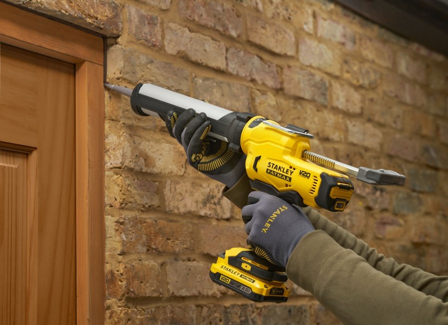STANLEY FATMAX V2 SFMCE600B aku vytláčacia pištoľ 18 V, bez akumulátora, bez nabíjačky