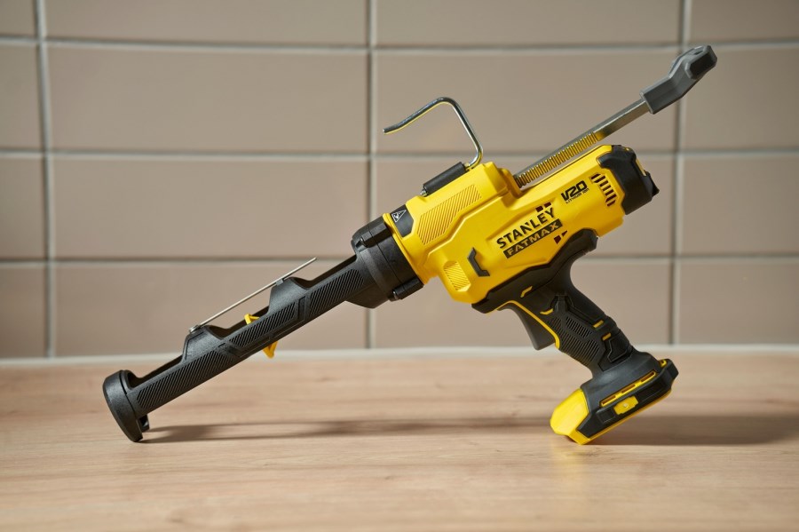 STANLEY FATMAX V2 SFMCE600B aku vytláčacia pištoľ 18 V, bez akumulátora, bez nabíjačky