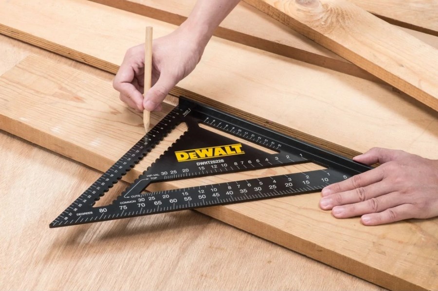 DEWALT uholník 300 mm
