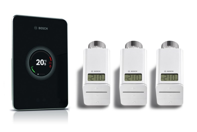 BOSCH EASYCONTROL set CT 200 B priestorový termostat, s 3 bezdrôtovými hlavicami, drôtový, Wi-Fi